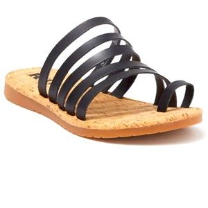 Shay Strappy Sandal